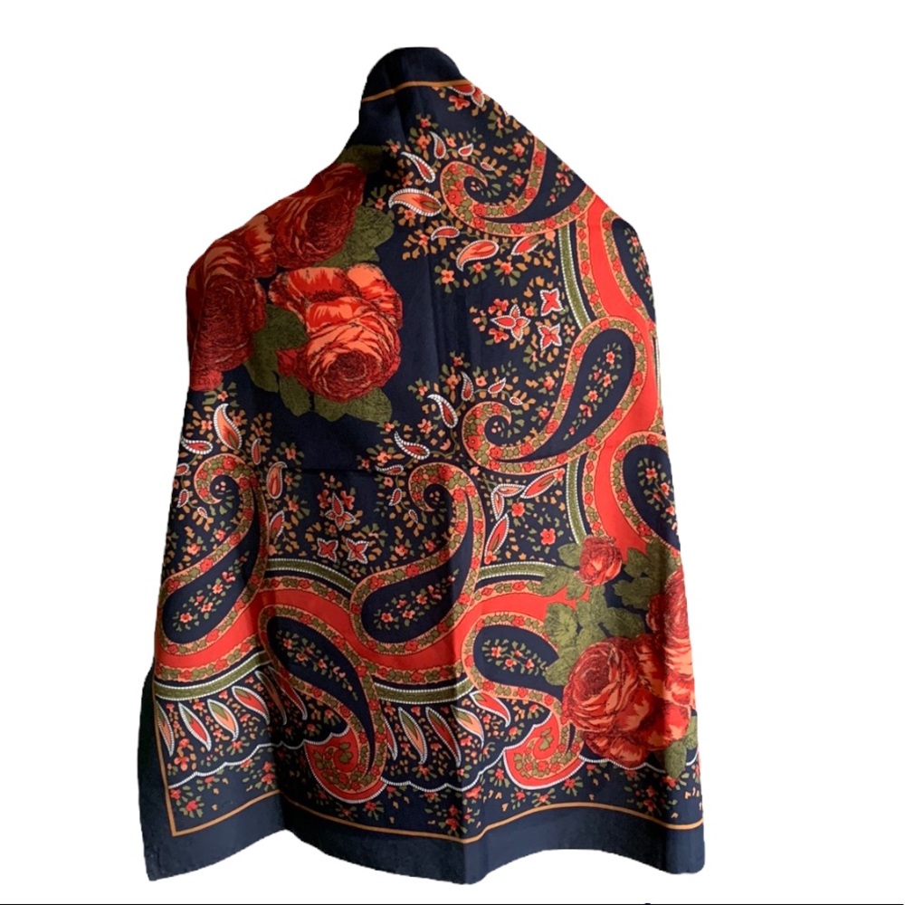 Lovely Floral Paisley Print Scarf Navy Red Green Neck Head Tie Italy Made Preppy